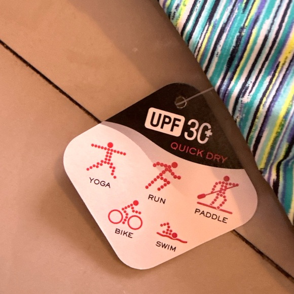 Stylish Blue and Green Halter Dress - Picture 4 of 14